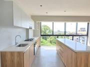 Flat 3 dorms y 1 cuarto de estudio Con Balcon vista al...