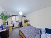 Flat 4 Royal Victoria Court 2 bed ground floor flat to...