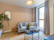 Flat 601, 166 Rockingham Street 1 bed flat to rent...