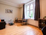 Flat 9, 40 HYDE TERRACE Leeds LS2 9LN