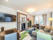 Apartment at Beaufort Gardens, London