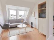 Location Appartement Rue de la Tour, Paris