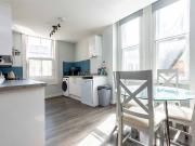 Flat B Goose Gate, Nottingham NG1, 4 bed flat to rent,...