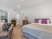 Flat C, 242 VINERY ROAD Leeds LS4 2LA