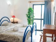 Flat central brilhante | Piscina