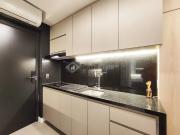 Flat com 1 dormitório para alugar, 27 m² por R$...