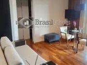 Flat com 1 dormitório para alugar, 40 m² por R$...