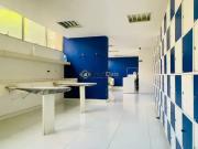 Flat com 1 dormitório para alugar, 42 m² por R$...