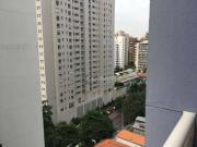 Flat com 1 dormitório para alugar, 44 m² por R$...