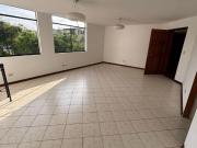 Flat en alquiler en Surco – 111 m² en condominio cerrado...