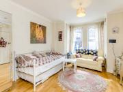 Flat for Rent in Vaughan Road | Foxtons