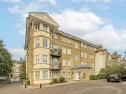 Flat for sale in Sycamore Mews, London, SW4 Ref 232604