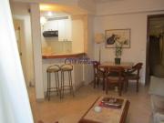 Flat mobiliado com varanda no Jardim Paulistano