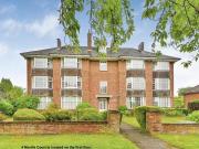 Flat Neville Court, Chamberlain Road, 2 Bedroom Flat