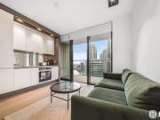 flat One Park Drive, 1 Park Drive E14