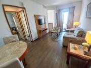 Flat para Aluguel com 1 quartos, 42 m² por R$ 2.400