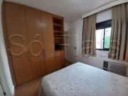 Flat para Aluguel com 2 quartos, 60 m² por R$ 4.550