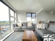 Flat,plymbridge Lane, 8 Bedroom Flat