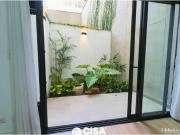 Flat primer piso con jardín privado en el Centro...