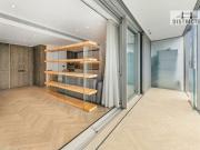 Flat Purpose Built to rent in Circus Road West, London, SW11