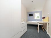 Flat Share With Shared Bathrooms