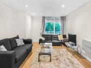 flat St. George Wharf London SW8