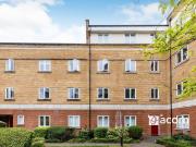 Flat to rent Bermondsey Street, London, SE1