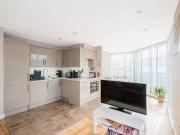 Flat to rent in 154A Broadway 2, West Ealing, London W13