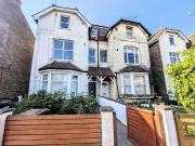 Flat to rent in 255 Queens Road, Wimbledon, London SW19