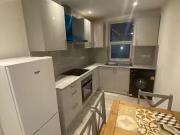 Flat to rent in 255A High Street TW3