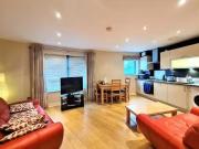 Flat to rent in 411 Battersea Park Road, London SW11