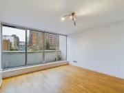 Flat to rent in 55 Ravensbourne Road, Bromley, Kent BR1