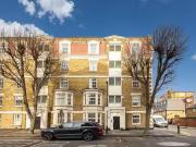 Flat to rent in Ainsley Street, London E2