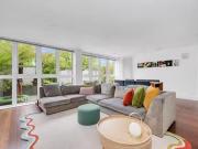 Flat to rent in Albert Street, Camden NW1