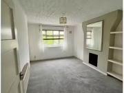 Flat to rent in Althorne Gardens, London E18