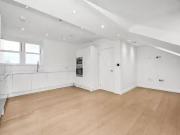 Flat to rent in Anerley Park, Anerley, London SE20