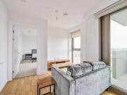 Flat to rent in Apex Gardens, Tottenham, London N15
