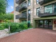 Flat to rent in Arber House UB1