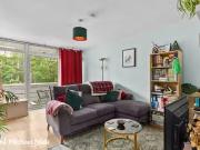 Flat to rent in Arbor Court N16
