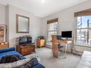 Flat to rent in Ashbury Road, Battersea, London SW11