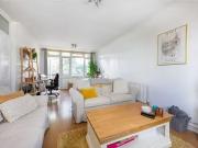 Flat to rent in Astonville Street, Southfields SW18