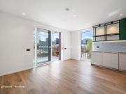 Flat to rent in Barnacle House, Poplar Riverside E14