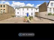 Flat to rent in Barnsbury Park, London N1