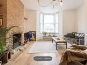 Flat to rent in Barretts Grove, London N16