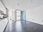 Flat to rent in Batavia Road, New Cross, London SE14