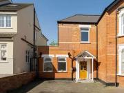 Flat to rent in Bellevue Road, Finchley N11