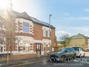 Flat to rent in Bendemeer Road, Barnes SW15