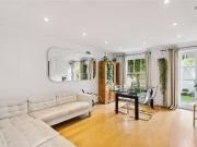 Flat to rent in Bramwell Mews, Kings Cross N1