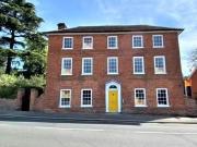 Flat to rent in Bridge Road, Bagshot GU19