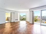 Flat to rent in Brook Street, Kingston Upon Thames KT1